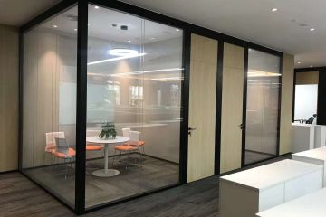 辦公室玻璃隔斷的防火等級(jí)有要求嗎-秉帝隔斷