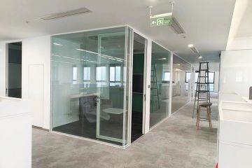 辦公室中空玻璃夾百葉窗隔斷定做-專業(yè)廠家提供雙層玻璃中間夾百葉隔斷