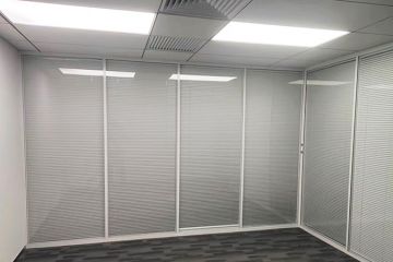 時尚與實(shí)用兼?zhèn)洌喊卓虿ＡЦ魯酁檗k公空間注入新活力